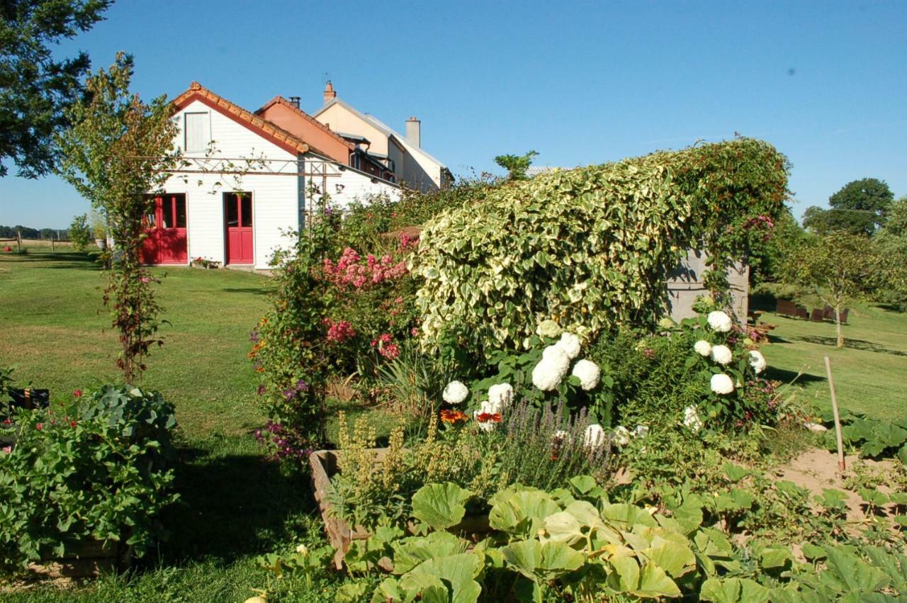 B&B La Maison Des Collines Autour Chambres D'Hotes La Chapelle  Bagian luar foto