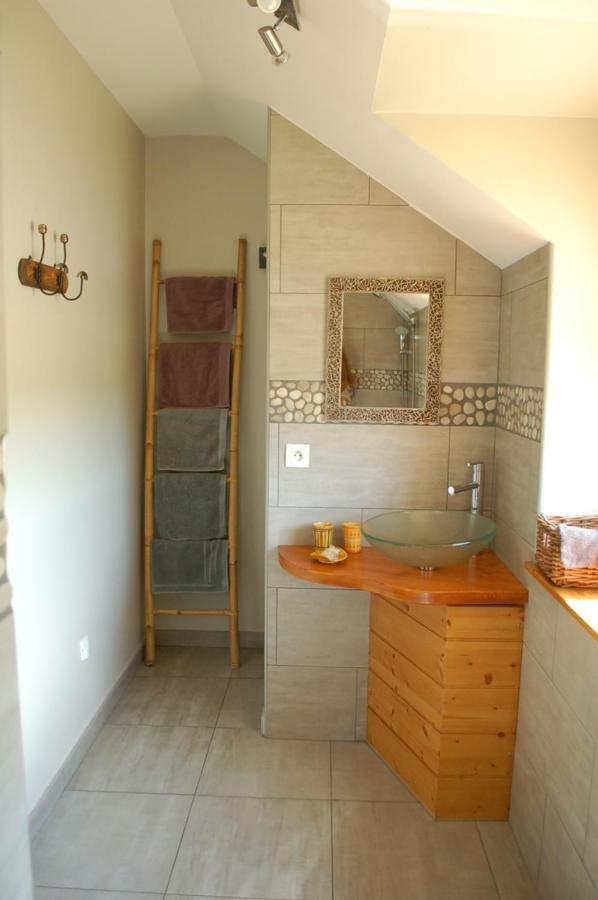 B&B La Maison Des Collines Autour Chambres D'Hotes La Chapelle  Bagian luar foto